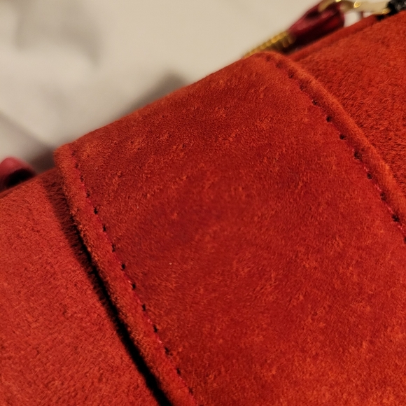 Nine West Red suede flats size 10 and purse pocketbook bag - Picture 3 of 6